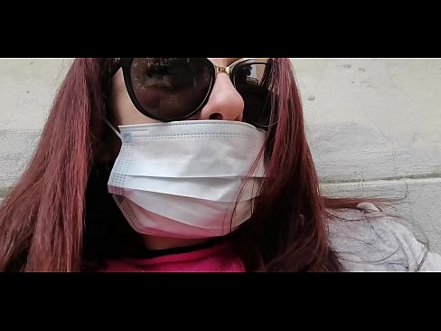 ❤️ Nicoletta hefnir sín á nágranna sínum og pissar í bílskúrinn hans (sérstök Covid19 ítalsk sóttkví) ❌ Klám hjá okkur